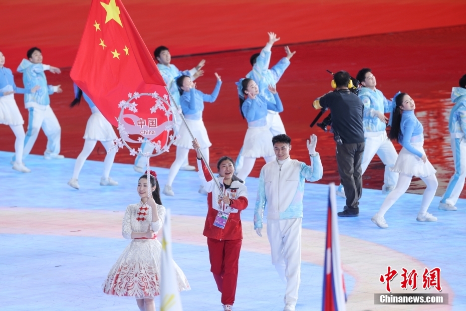 中国女子金球奖得主张琳艳：热爱成动力 坚持为底色