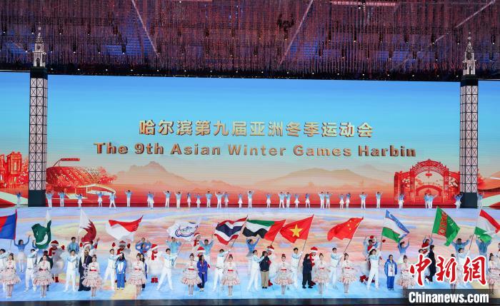 国羽险胜中国香港队晋级亚团赛四强
