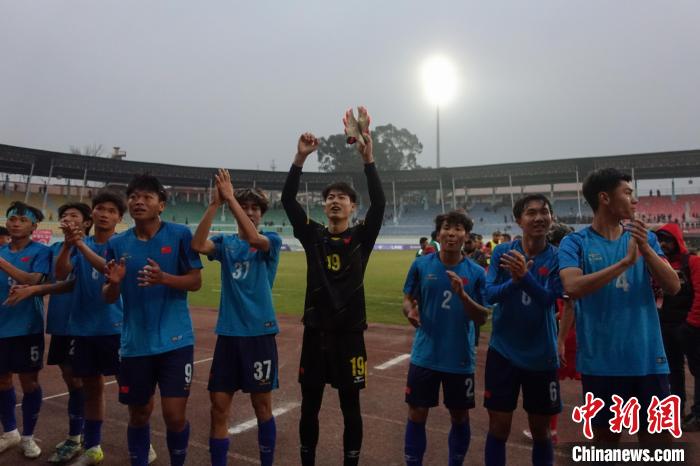 沉淀与巅峰 他将如何面对新生代强势崛起？专访高亭宇