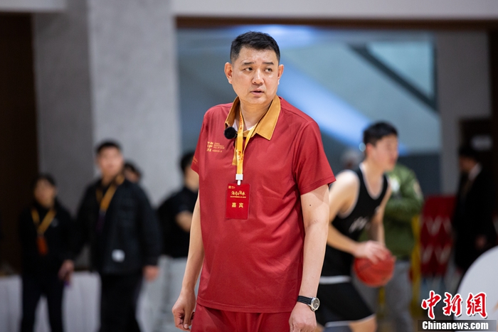 瑞士羽毛球公开赛：国羽4金2银收官