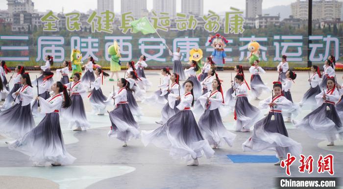 四川女篮大胜山西女篮 连续四年晋级WCBA总决赛