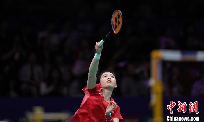 羽毛球亚锦赛：国羽获14个八强席位 石宇奇将战骆建佑