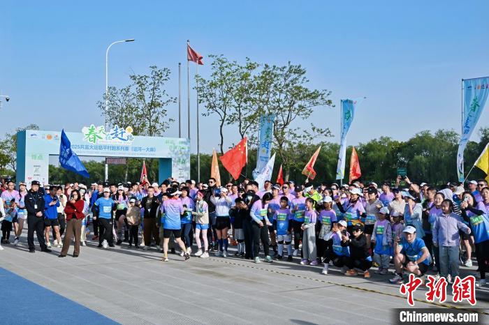 中国香港组合夺羽毛球亚锦赛混双冠军