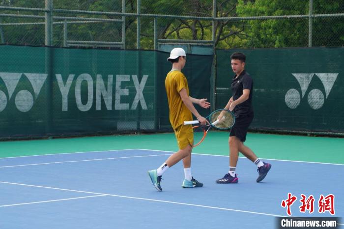 中美青少年匹克球友谊赛：以球会友 增进了解